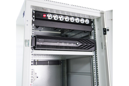 SKAT-UPS 10 000 SNMP комплекс бесперебойного питания 220В 620х660х2030mm On-Line