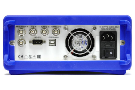 ADG-4522 Генератор сигналов радиочастотный